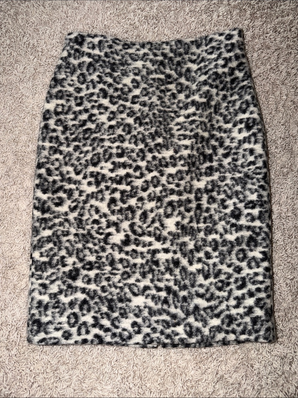 Ann Taylor Black & Cream Leopard Pencil Skirt